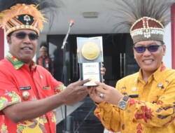 Biak Numfor Raih Piala Adipura Ketujuh Sebagai Kota Kecil Terbersih di Indonesia