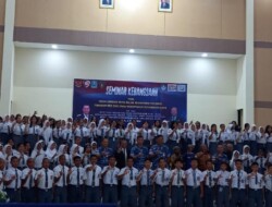 Pelajar SMA Negeri 1 Biak Kota ikut seminar kebangsaan