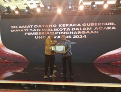 Pemda Biak Numfor Raih Penghargaan UHC Award