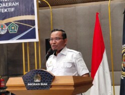 Jimmy C. Kapissa Buka Rapat Tim Pengawasan Orang Asing, Perkuat Pengawasan WNA di Biak Numfor